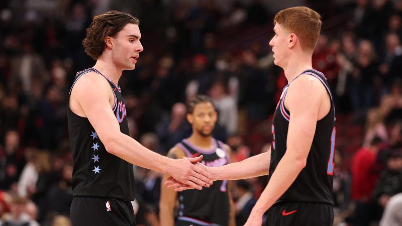 苏格兰女足队长卡思伯特与中国队比赛时头部受伤，被紧急送医（对阵中国队时头部受伤 苏格兰女足队长卡思伯特被紧急送医）