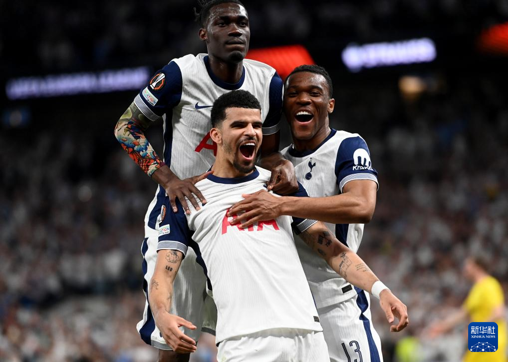 埃斯特旺经纪人：建议巴萨签下亚特兰大中场埃德松-席尔瓦（埃斯特旺经纪人建议巴萨引进亚特兰大中场埃德松-席尔瓦）