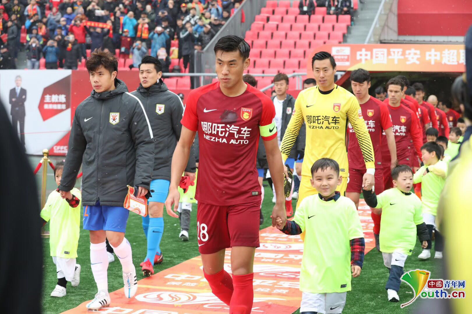 肖赧：现在炒掉米利西奇可能性小，热身赛输球不触发下课（肖赧：热身赛输球不等同下课，米利西奇短期被解雇可能性不大）