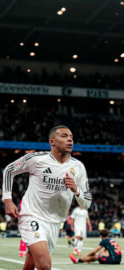 西孟加拉邦邦长：梅西印度行主办方只专注于赚钱，完全忽视了球迷的情感（西孟加拉邦长批评：梅西访印主办方唯利是图，无视球迷情感）