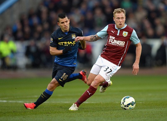 贝林厄姆：球员百分百支持阿隆索，我们知道外界纷扰毫无帮助（贝林厄姆：全队百分之百力挺阿隆索，外界风波于事无补）