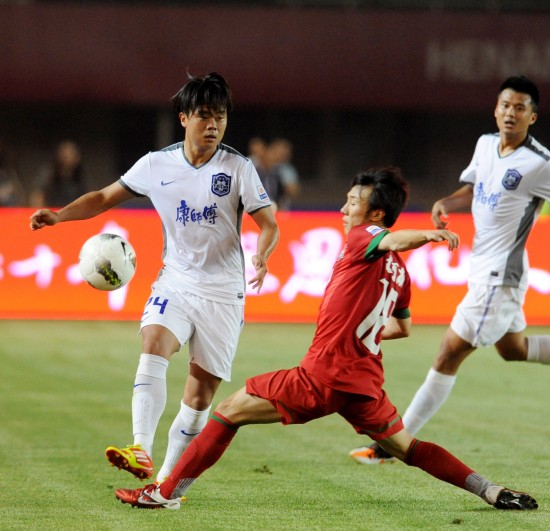 罗马诺：巴萨和阿劳霍没谈转会的事，他们谈的是球员个人情况（罗马诺：巴萨与阿劳霍无转会谈判，仅交流其个人状况）