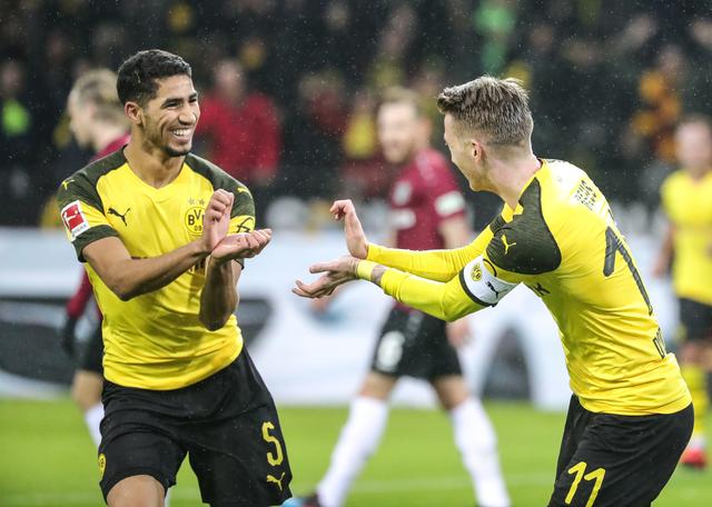 富勒姆主帅：打进了精彩的进球却被取消，这判罚令人难以置评（富勒姆主帅不满：精彩破门被判无效，判罚令人无言以对）