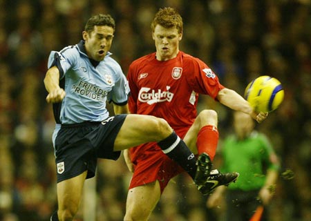 跟队记者：消息人士已经确认奥纳纳不会参加本届非洲杯（随队记者：多方消息证实，奥纳纳将缺席本届非洲杯）