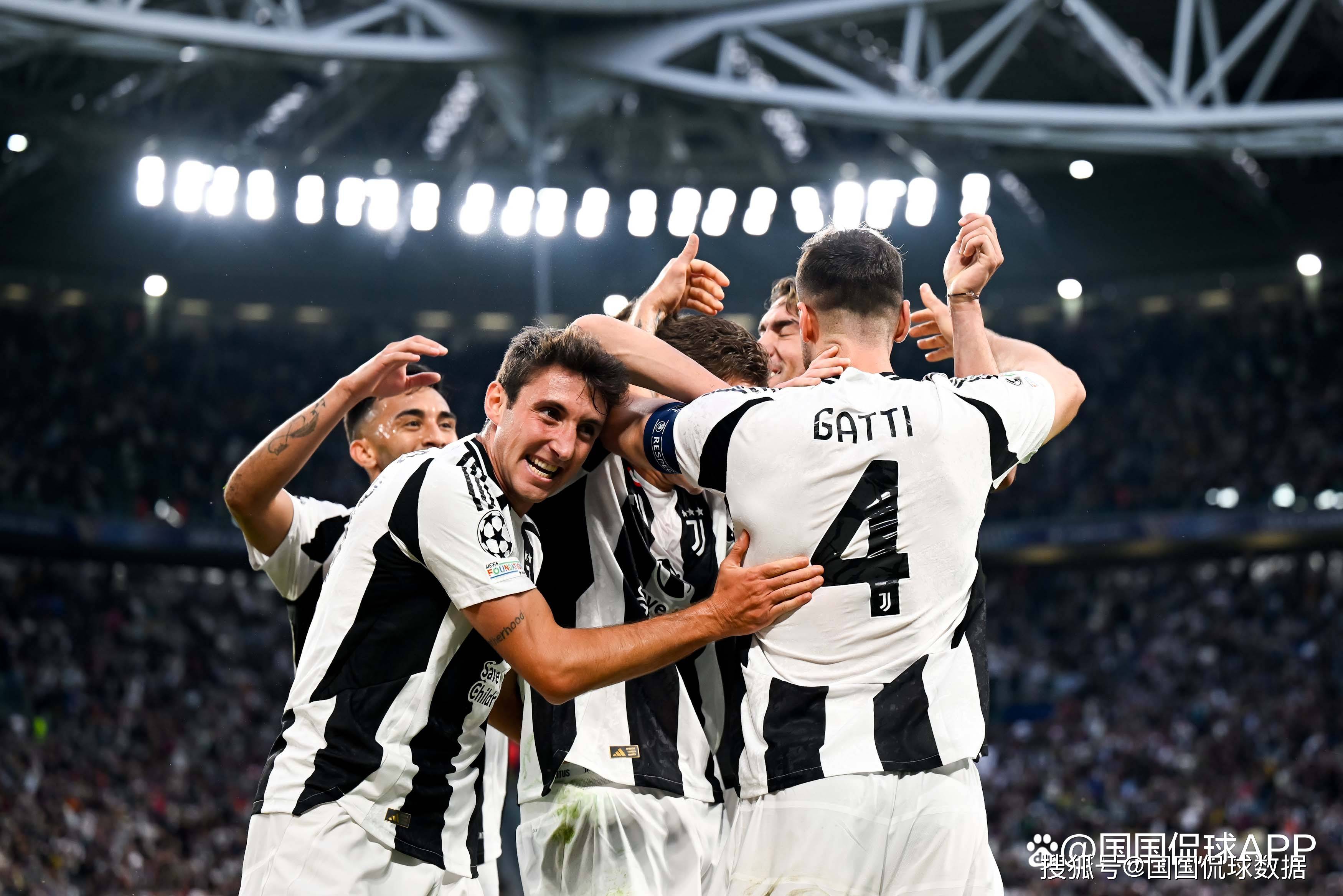 广厦攻防两端火力十足（广厦攻防两端全面爆发）