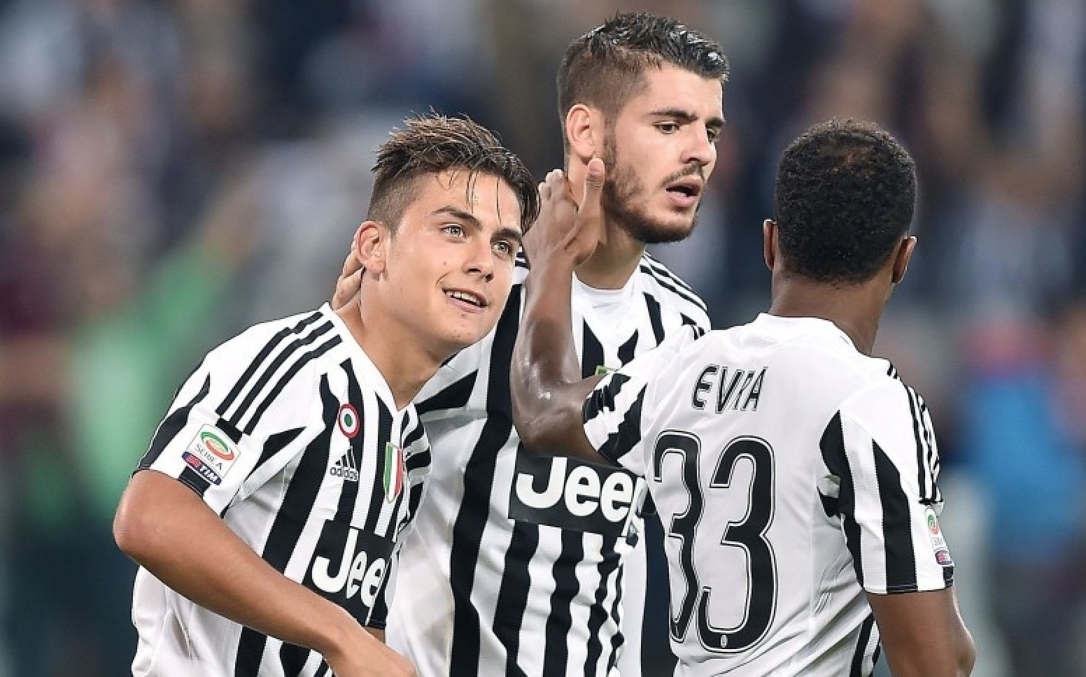 德约专访（三）：钦佩C罗拿走可乐的勇气，作为父亲我们都愿孩子心有所向（专访德约（三）：赞赏C罗移走可乐的胆识，身为父亲更盼孩子有所热爱）